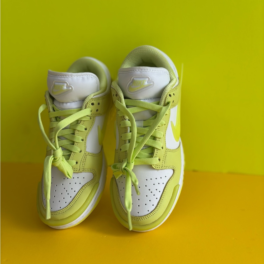 W NIKE DUNK LOW TWIST